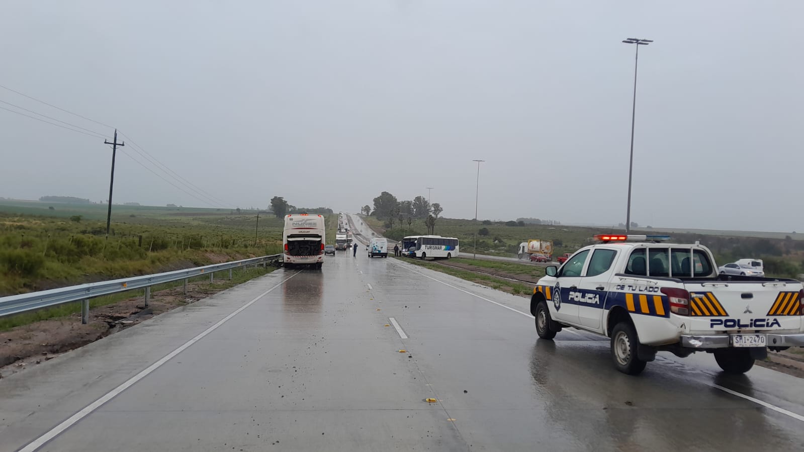 Choque Frontal Entre Dos Mnibus En La Ruta Con Lesionados Leves