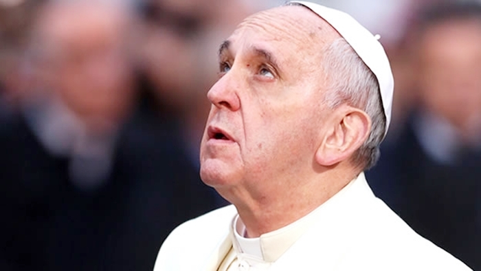 El papa Francisco impulsa un «anti mannequin challenge» para combatir la indiferencia