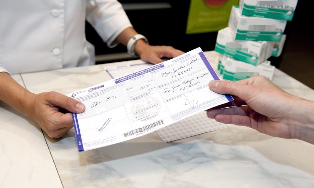 Enfermos recurrentes y certificados truchos preocupan a empresarios