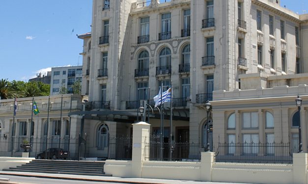 Nin criticó a su colega venezolana y ella lo acusó de «falta de caballerosidad»