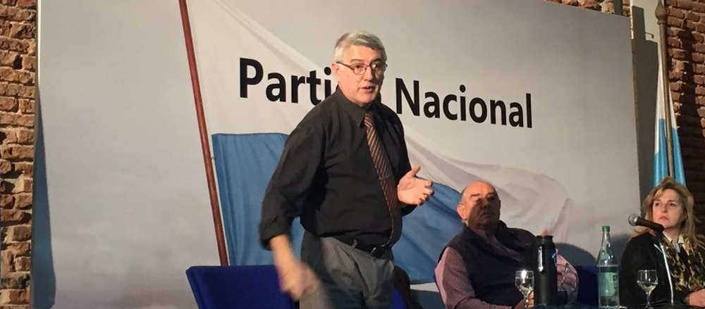 «Cambiar al ministro y a su equipo no cambia nada en Uruguay»