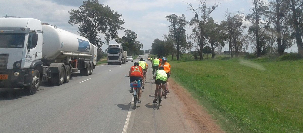 UNASEV admitió que ley de tránsito no se cumple y que no está claro si ciclistas puedan circular en rutas