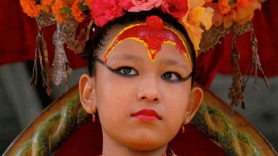 La corta vida sagrada de las kumaris, las peculiares niñas diosas de Nepal