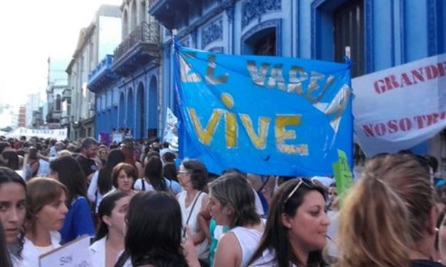 La crisis en el colegio Varela lleva un nuevo paro de docentes este lunes