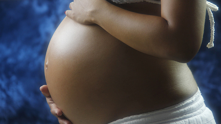 Salud Pública recomienda que embarazadas no viajen a países donde se haya registrado zika
