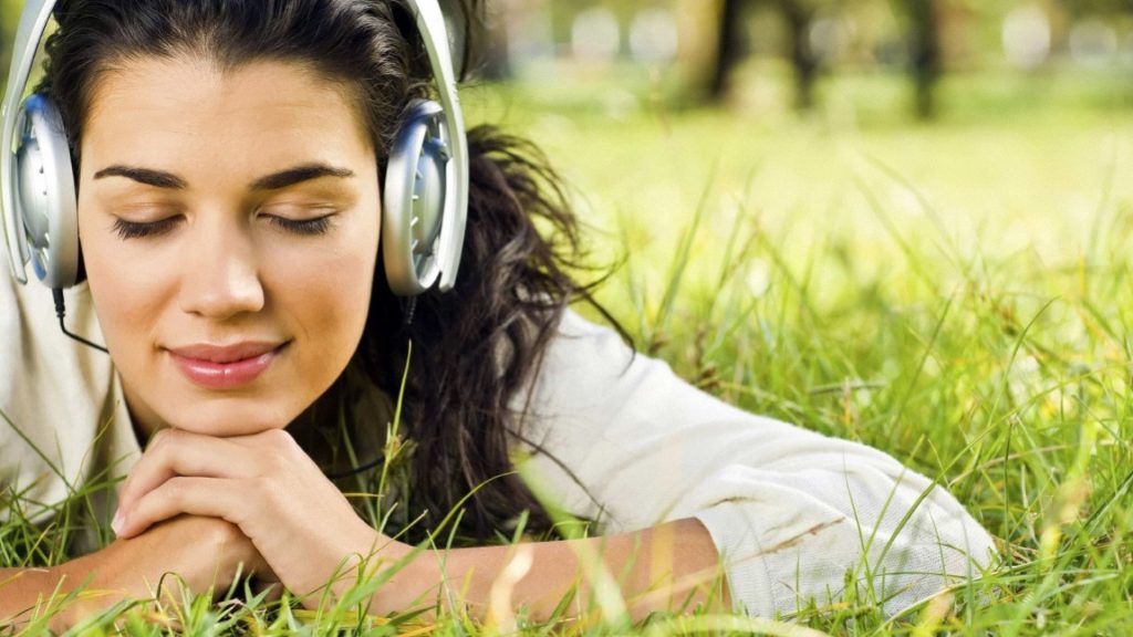 El mismo placer que produce el sexo en el cerebro, lo causa la música