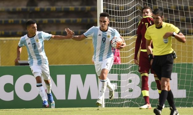 Argentina ganó y espera al tiempo que dio a Uruguay la chance del campeonato con el empate