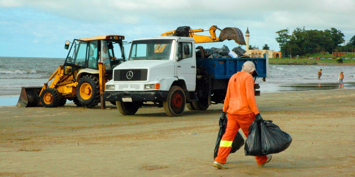 Playas en verano: IM levanta por día 12 toneladas de residuos
