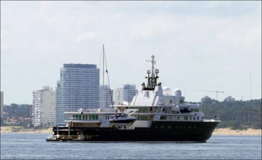 Uno de los barcos más lujosos del mundo está fondeado en la bahía de Maldonado