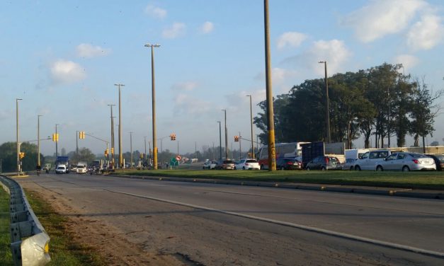Obras en Ruta 1 afectarán tránsito en accesos a Montevideo este sábado