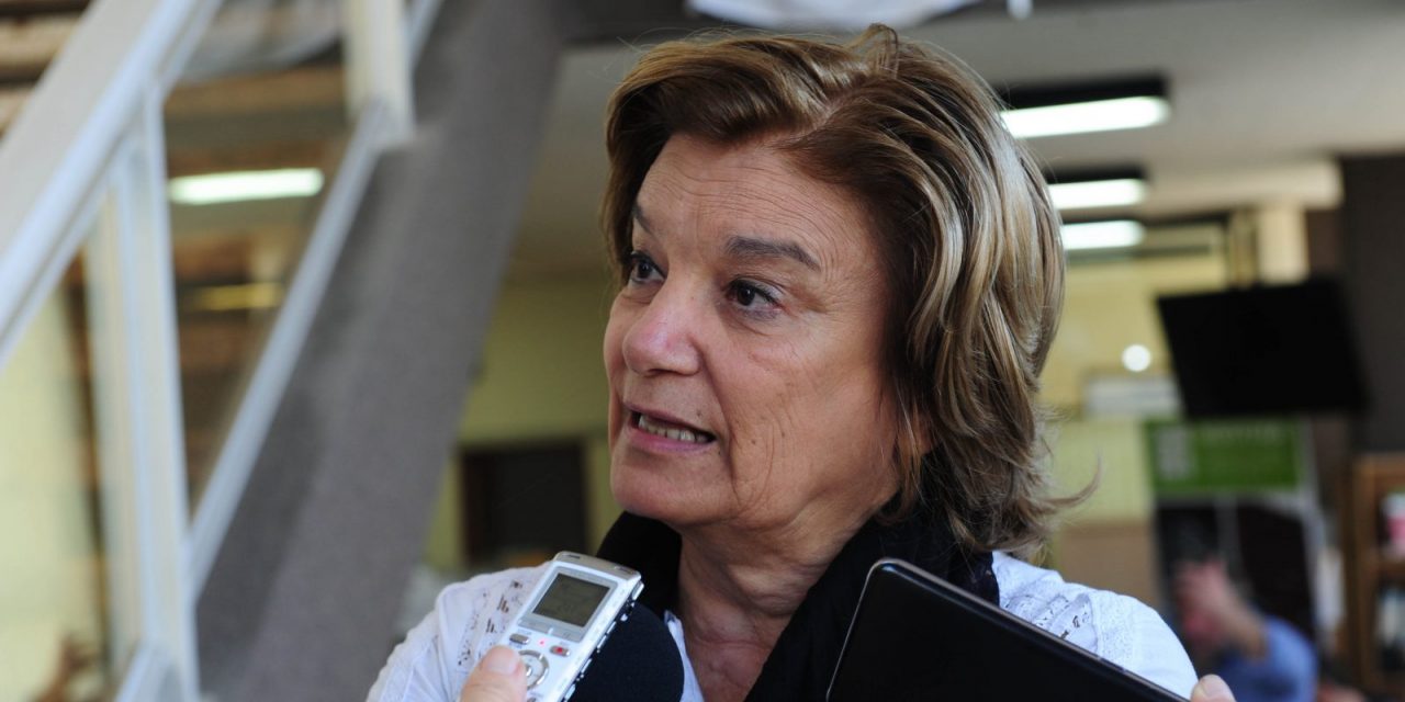FUCVAM pide renuncia de Eneida de León y “que no hable más de soluciones habitacionales”