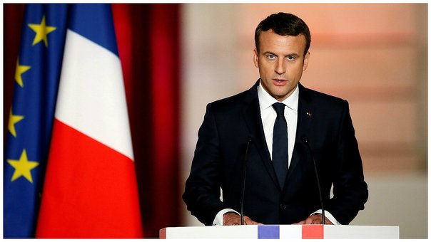 Macron aplazó por 6 meses el aumento de los combustibles