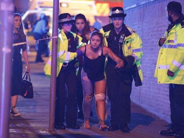 La Primer Ministro May condenó el «horrible atentado terrorista» en Manchester