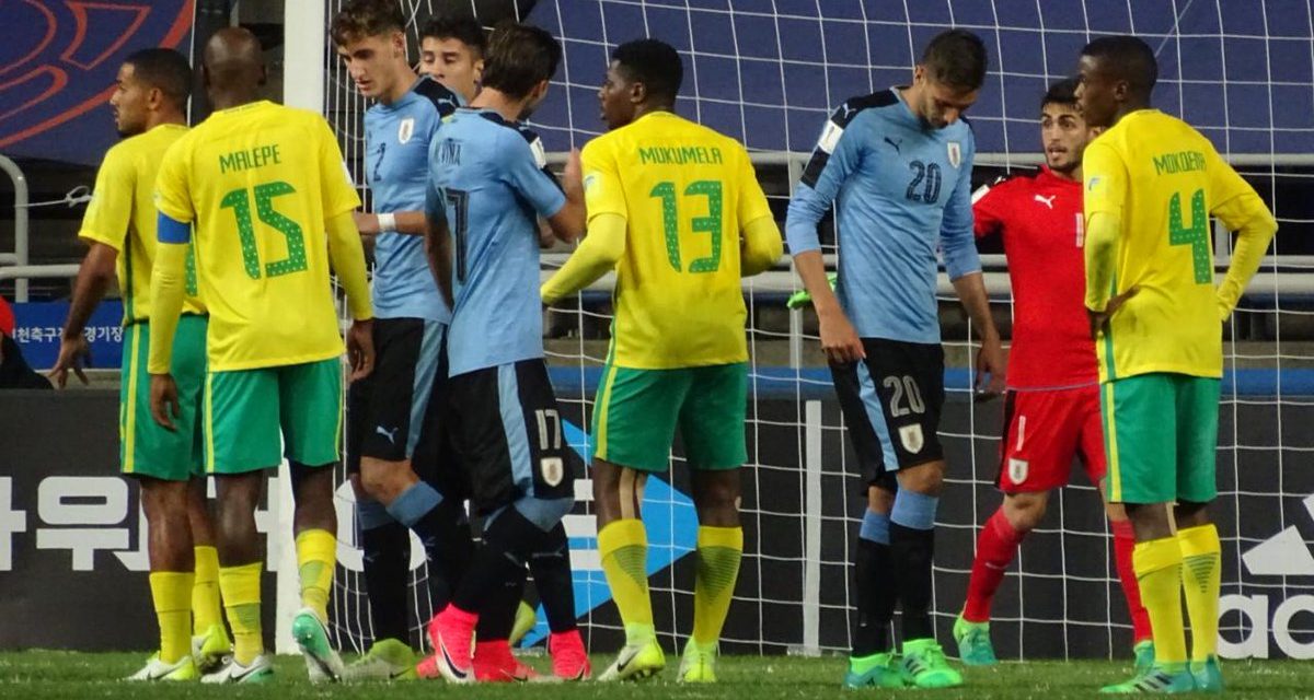 Uruguay invicto y sin goles en contra espera rival