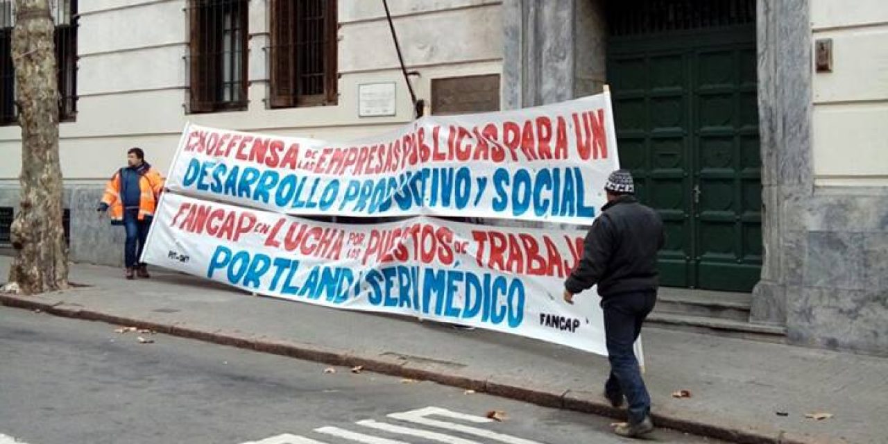 Villero, de FANCAP: «Quieren privatizar el servicio médico y dárselo a la Española»