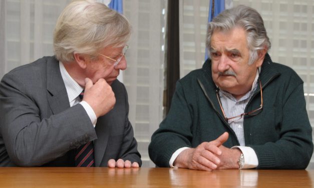 Mujica sobre regasificadora: «Acepto que va a haber pérdidas, pero hay muchas otras pérdidas»