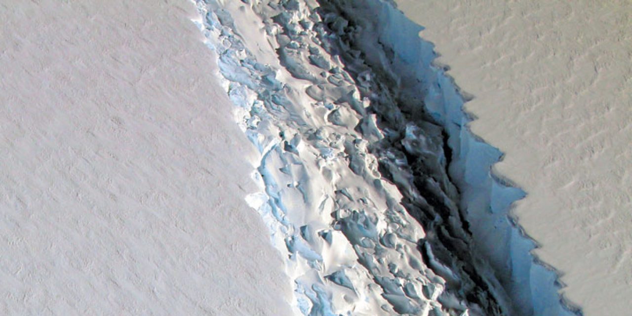 Se desprendió de la Antártida el mayor iceberg de la historia
