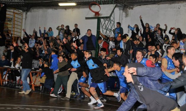 Atenas campeón de El Metro