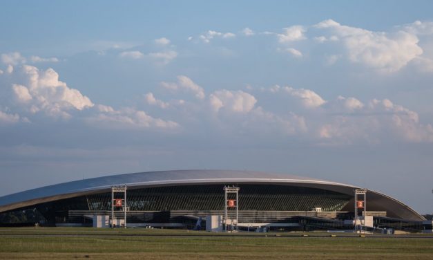 Un museo virtual dedicado a la historia del fútbol abrió en el Aeropuerto
