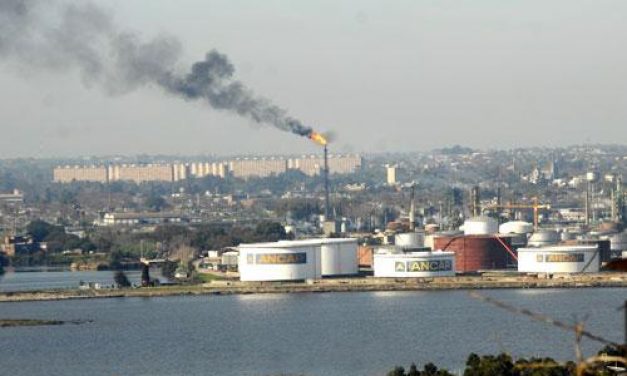 FANCAP paraliza refinería de La Teja sin afectar suministro de combustibles