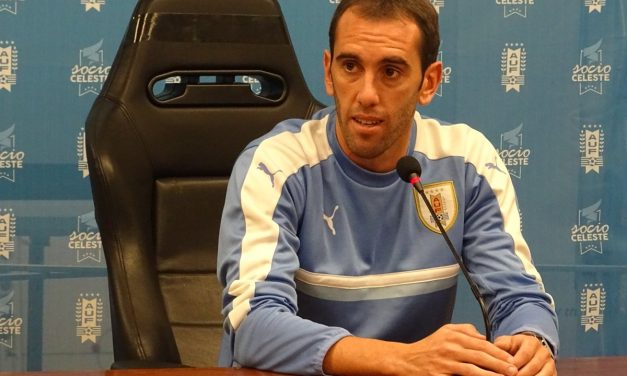 Godín: “Tratamos de abstraernos porque debemos respetar a cada rival”