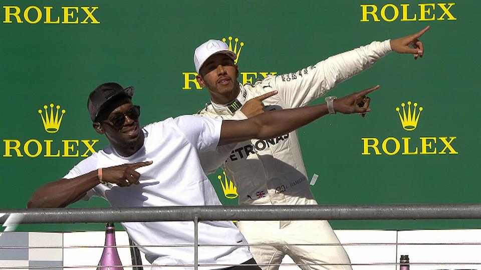 Hamilton ganó, quedó muy cerca de un nuevo título y lo celebró con Usain Bolt