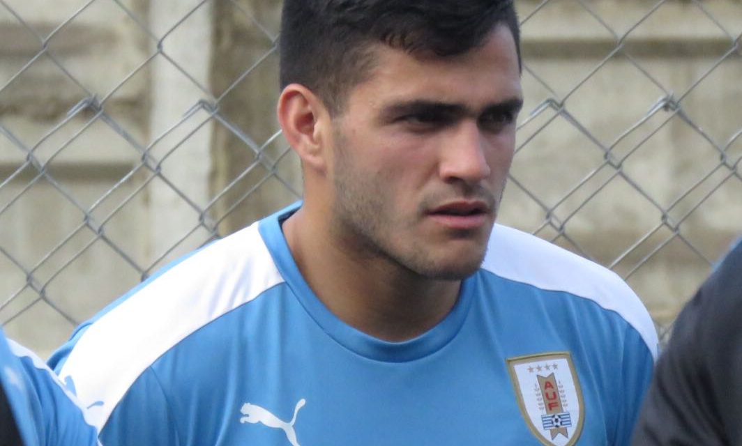 Primer entrenamiento de Uruguay con ausencias