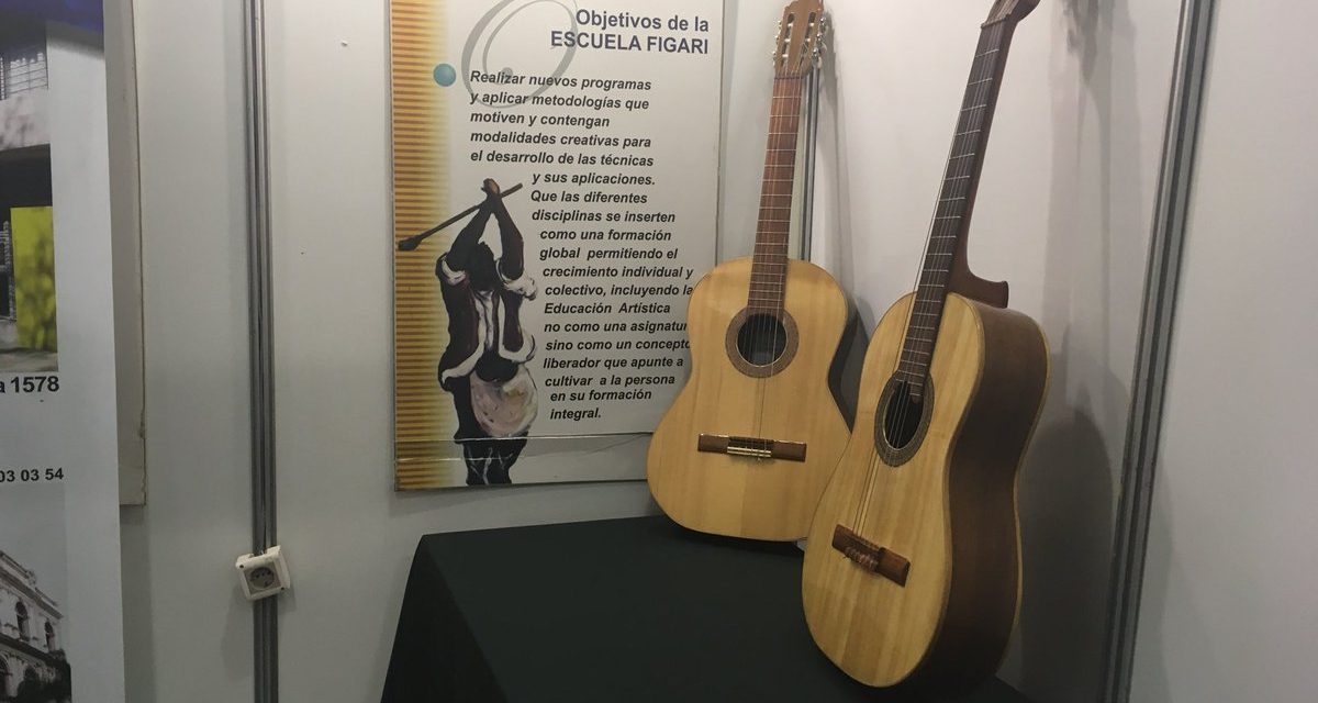 Los luthiers de la Escuela Figari