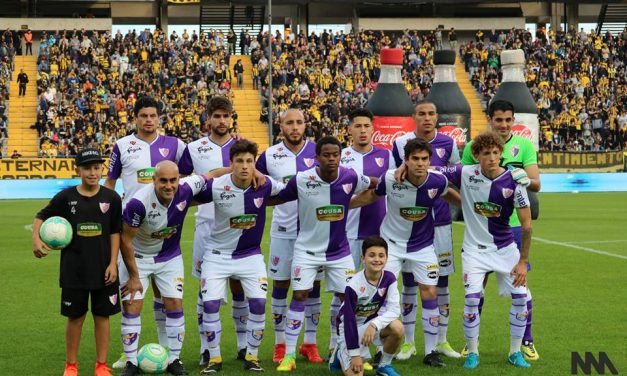Paro en Fénix, no entrenan por deudas