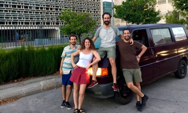 El documental uruguayo filmado en Europa sobre personas que buscan caminos fuera del sistema