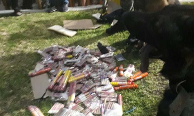 Incautaron pirotecnia que intentaban ingresar en silla de ruedas