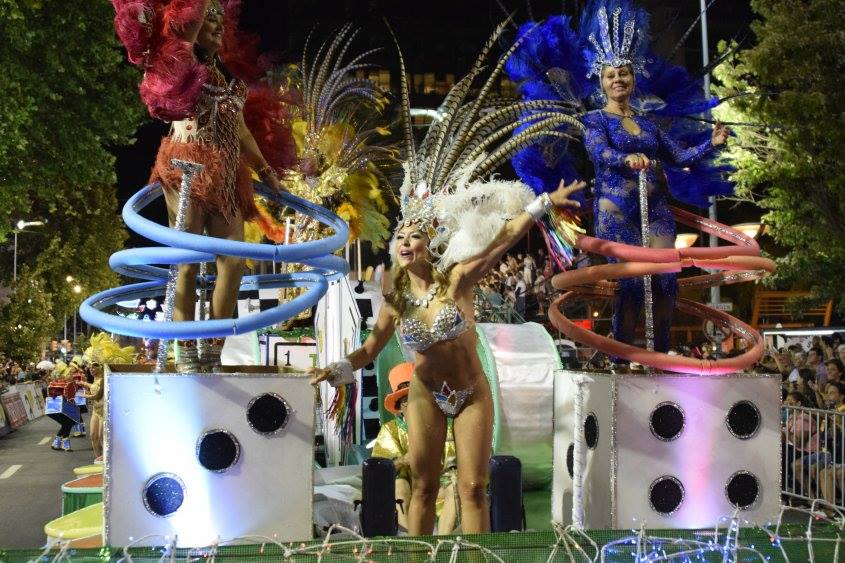 Imperatriz ganó el desfile de Escuelas de Samba en Montevideo
