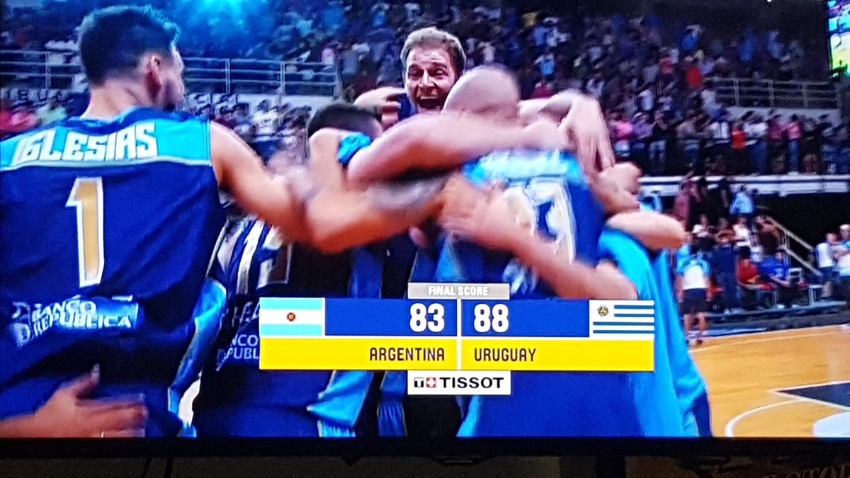 Histórico triunfo de Uruguay ante Argentina por el Mundial 970 Universal