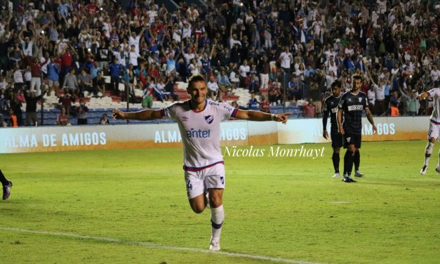 Nacional aplastó a Cerro y recuperó la punta