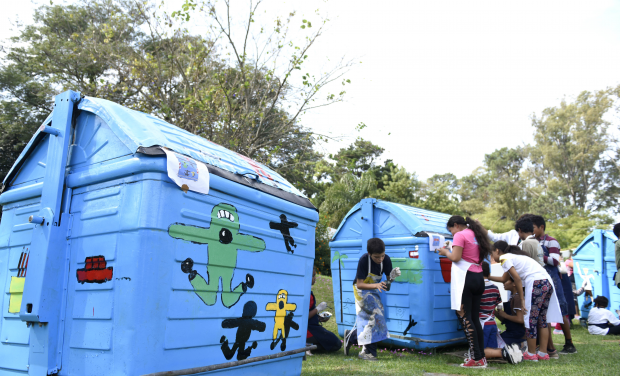 Escolares le dieron vida al equipamiento urbano