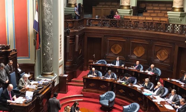 Senadores aprobó ley que obliga a funcionarios públicos rindan cuentas de viáticos