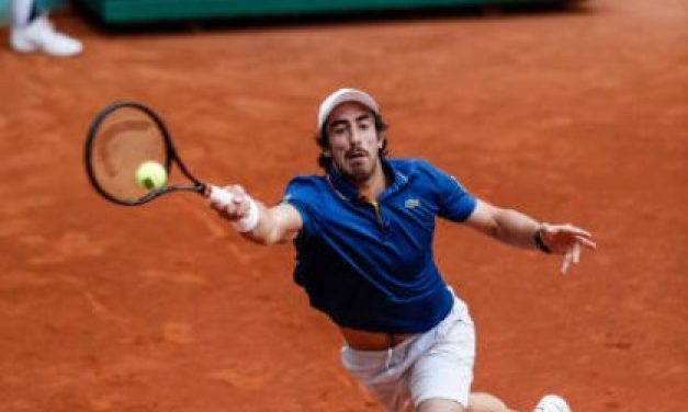 Debut y despedida en singles para Cuevas en Roma