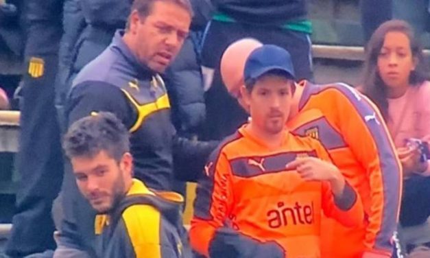 Maxi, el hincha de Peñarol que dio la camiseta habló con Hacemos lo que podemos