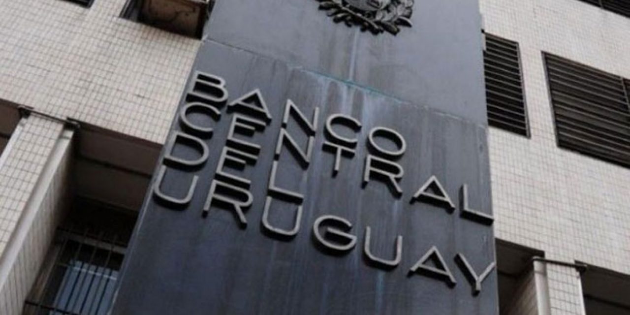 Trabajadores del Banco Central del Uruguay paran de 16.30 a 18.30 horas