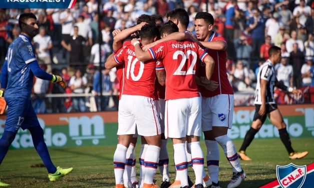 Nacional demolió a Wanderers