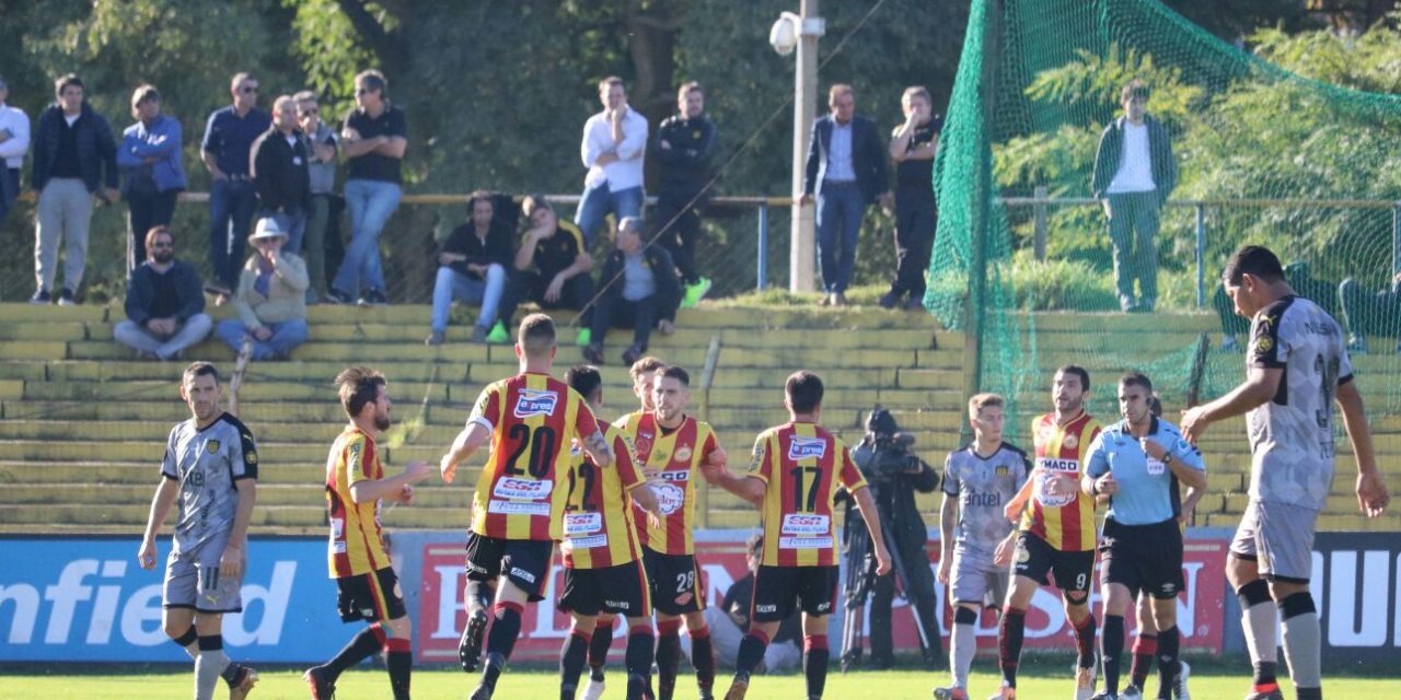 Progreso venció a Peñarol en un partidazo