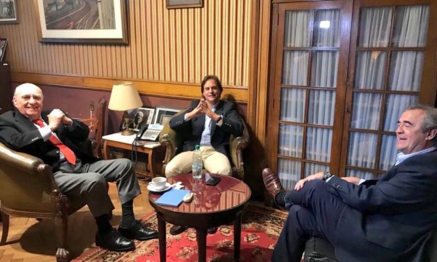 Sanguinetti con Lacalle y Larrañaga por una «alternativa de cambio»