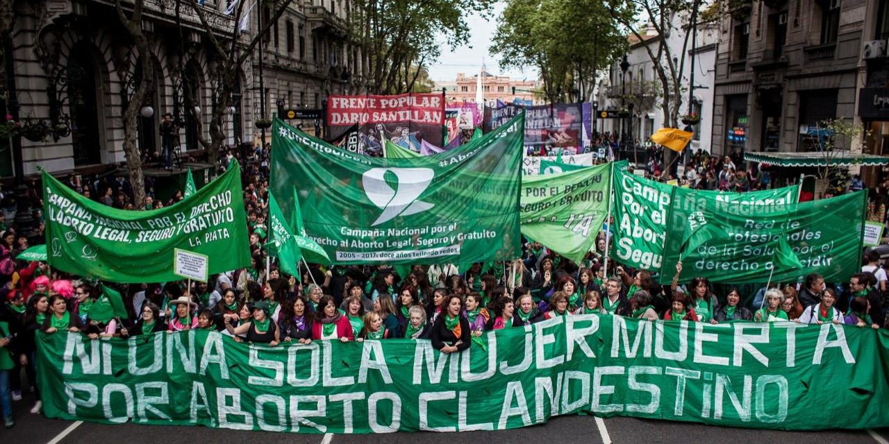 En Argentina se reavivó la polémica por el aborto tras anuncio de Fernández y de la iglesia