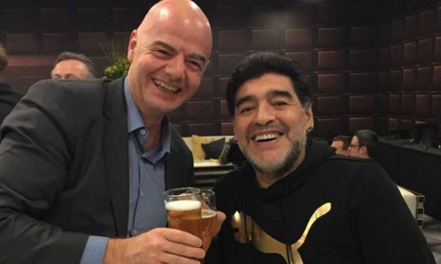 Maradona Presidente en Bielorrusia FIFA le paga por cada presencia mundial
