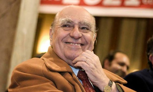 Julio María Sanguinetti compró la cédula y la credencial de Batlle y Ordóñez