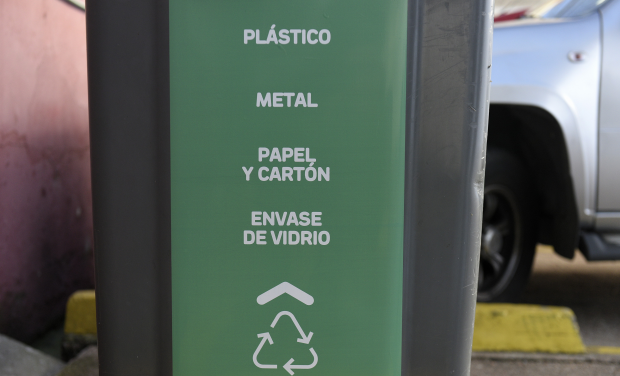 Renuevan contenedores para residuos reciclables