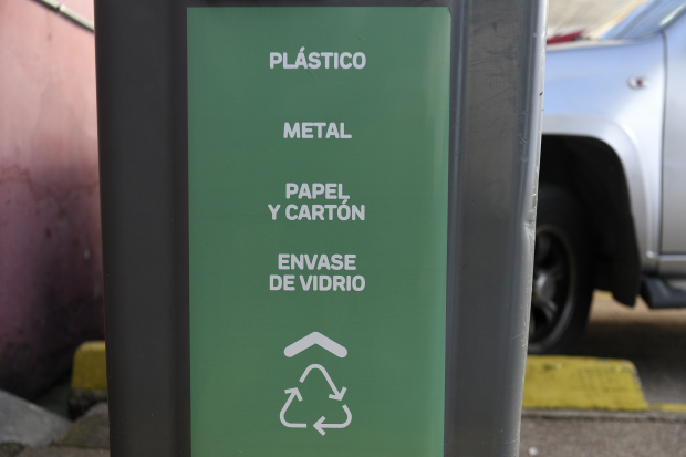 Renuevan contenedores para residuos reciclables