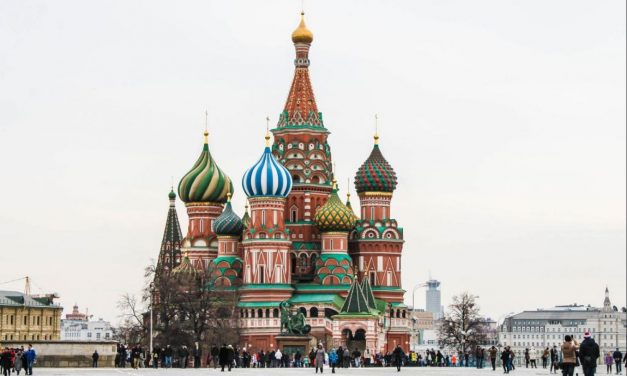 Diplomáticos de Rusia y Ucrania a golpes de puño en una conferencia en Turquía