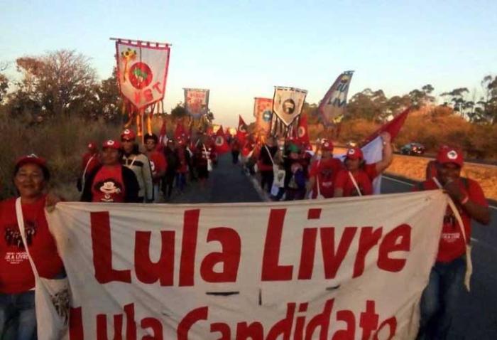 Marcha Nacional en apoyo a inscripción presidencial de Lula