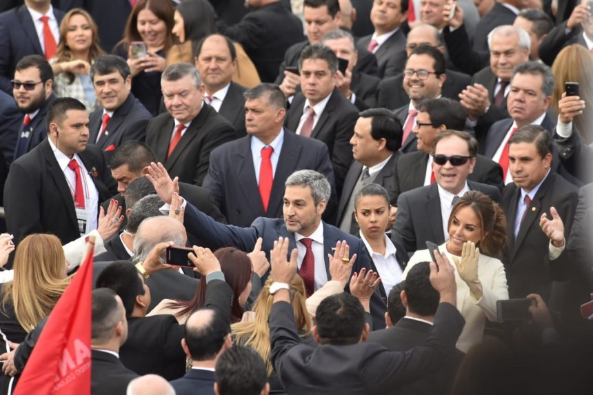 Abdo juró como Presidente en Paraguay